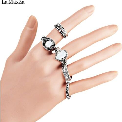 La MaxZa Retro Carved Ring Bohemian Ring Set Vintage Steampunk Black and silver Rings For Women Punk 5 Pcs/Set Jewelry Gift