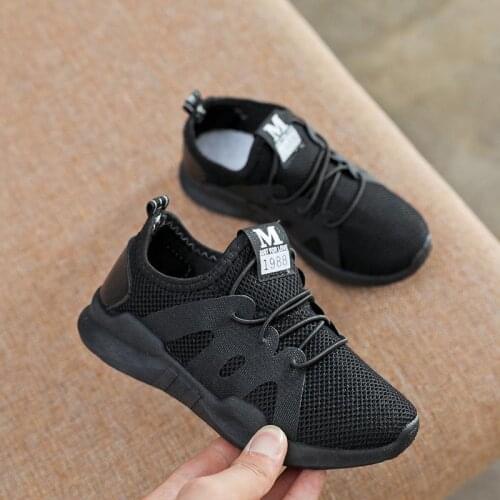 Childrens breathable sneakers 2019 Solid color summer new net shoes for boys and girls casual wear running shoes in the big kid