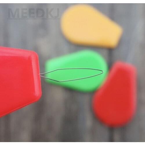 5pcs Needle Threader Stitch Insertion Tool for Sewing Needle Inserter Threader Sew Easy Automatic Needle Threader Random Color