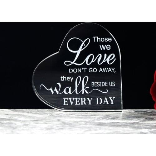50PCS/LOT Personalized Crystal Heart Paperweight Souvenirs Wedding Favors For Guests