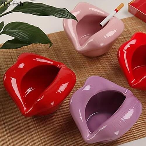 Creativity Lip Shaped Ashtrays Home Ceramic Ashtrays Bar Office Coffee Table Desk Decor Portable Ash Tray Gifts for Boyfriend