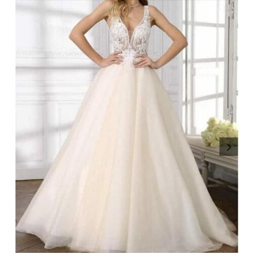 Lace Tulle Beading V-Neck Floor-Length A-Line Wedding Dresses Chapel Train Custom Made Layered Skirt