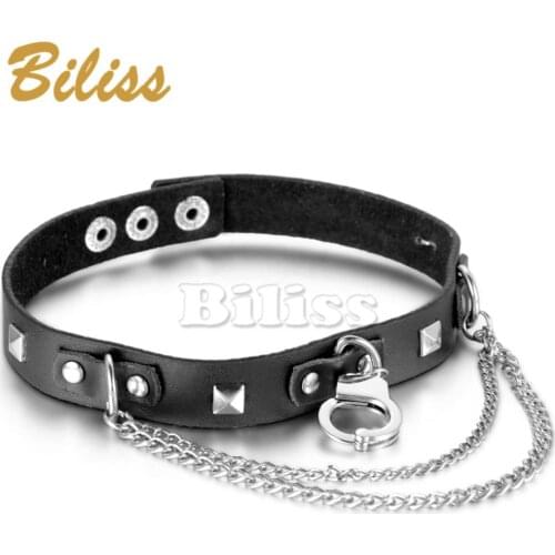 2020 New Rock Punk Jewelry Tassel Necklace handcuffs Pendant Rivet Short Leather Choker Necklace Women Collar hombre