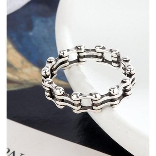 Miuoxion Wholesale Retro Irregular Chain Ring Fashion Personality Jewelry For Women Feature Namour Charm Gift All Seasons