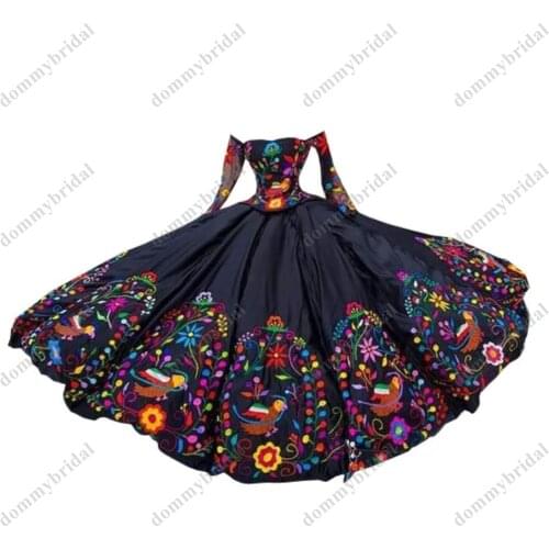 Vintage Vestiod De 15 Anos XV Sweet 16 Ball gown Dress Black For Quinceanera Party Birthday Formal Dress Long Sleves Embroidery