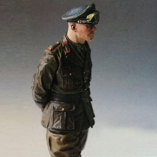 1/16 Scale Unpainted Resin Figure General