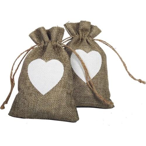 100pcs/Lot 10X15cm "Love In Heart" Burlap Favor Bags Gift Bags Natural Linen Drawstring Wedding Gift Bags Jewelry Bag