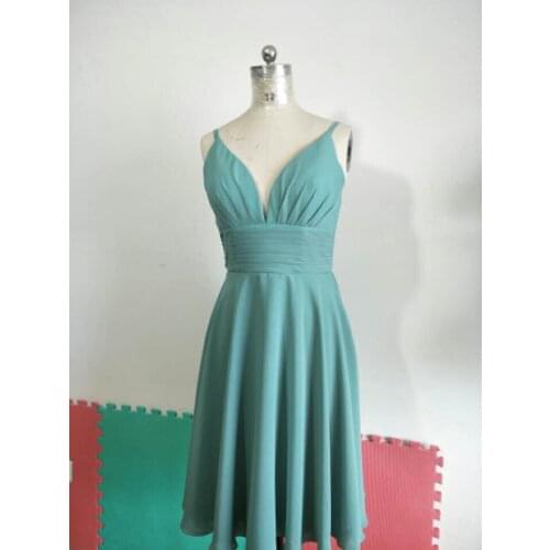 Vintage A-Line Chiffon Short Pleated Bridesmaid Dresses with Pockets V-Neck Custom Lace Up Formal Wedding Party Dresses