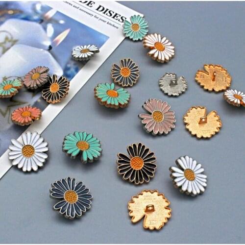 5pcs daisy Flower Style Blouse Dress Accessories Pearl craft decorative Buttons for Clothing needlework Women Button Sewing