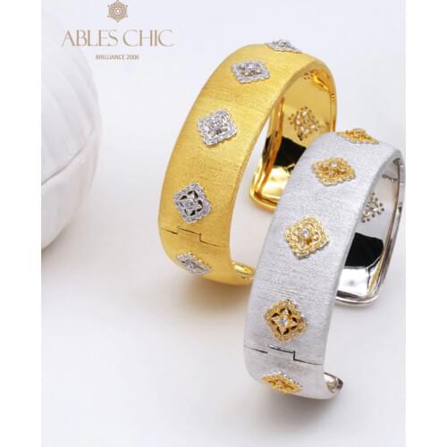 Gold Tone 925 Silver Tulle CZ Clover Wide Bangle Vintage Flowers Pattern Matt Open Bracelet Renaissance Premium Fine Jewelry