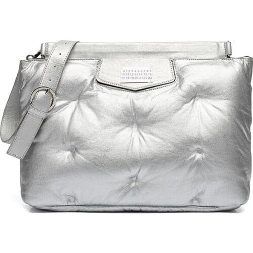 Pillow Bag for Women 2021 New Fashion Shoulder Messenger Bag Personalized Hand Held Chain Bag Soft Leather Channels Handbags cc