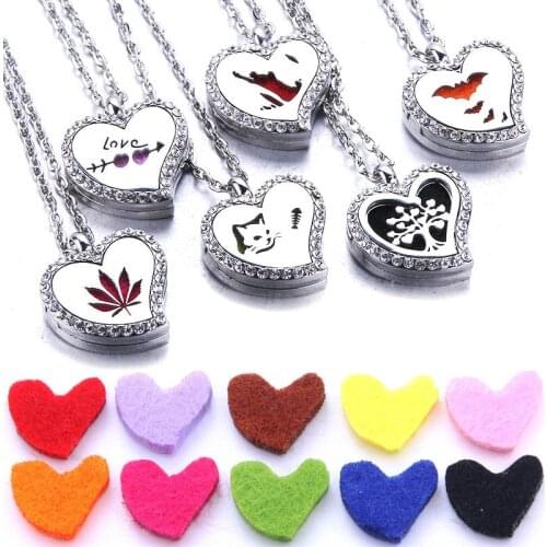 New Aromatherapy Pendant Necklace Diffuser Jewelry Heart Rhinestone Flower Aroma Diffuser Necklace Pendant Lockets Love Gift