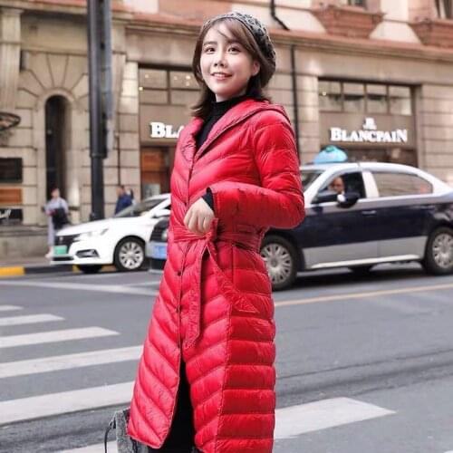 2020 New Women Winter White Duck Down Jacket Female Ultra Light Warm Soft Solid Color Coat Female Belt Slim Long Parkas S110