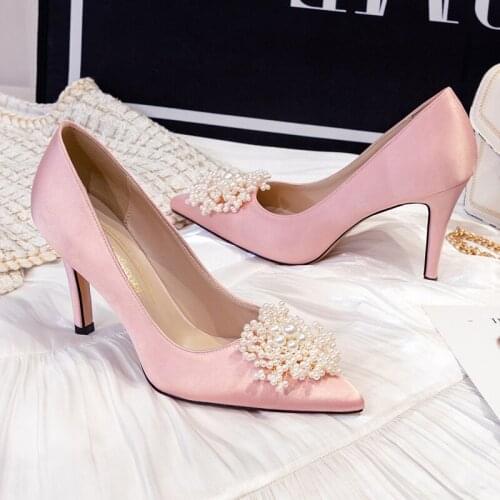 2020 New Arrival White Wine Red Pointed Toe Wedding Shoes Woman High Heeled Pumps Thin Heel Party Dress Shoes Beading Fashion