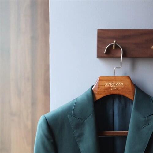 Schima Wood Mens Suit Hanger Wide Shoulder Clothing Store Hanger Womens Overcoat Wood Support Household Customized Logo