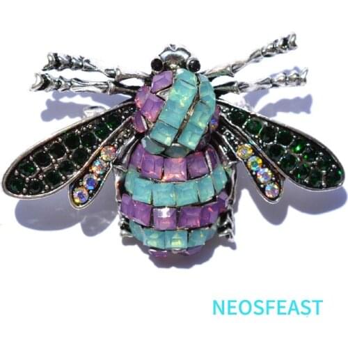 Crystal Cute Bee Rhinestone Elegant Brooch Women Insect Breast Pin Corsage Lady Wedding Gifts Dress Ornaments Fashion Jewelry