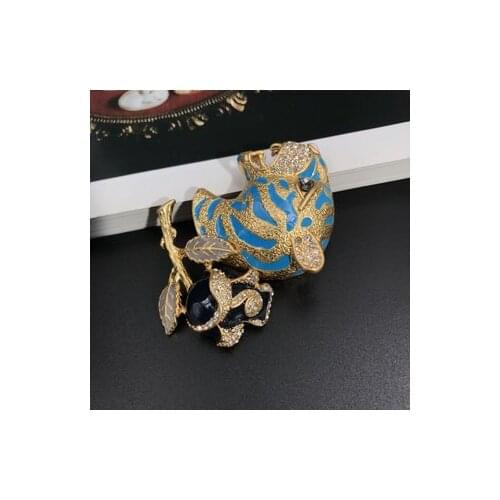 Medieval style antique vintage brass gold-plated enamel craft tiger head rose flower brooch