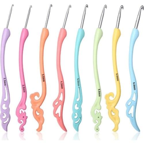 Free shipping fashion style Crochet Hooks 8Pcs Handle Knitting Needles Set Weave Craft Yarn Aluminum Crochet Hook