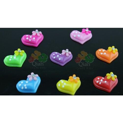 200pcs polka dots heart kitsch with Diamond on flower kawaii Cabochon resin cabs mixed Colors 20mm