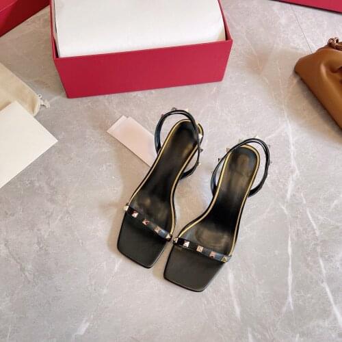 2021 New Fashion Summer Genuine Leather Rivet Pointed Toe Women Shoes Luxury Shoes Women