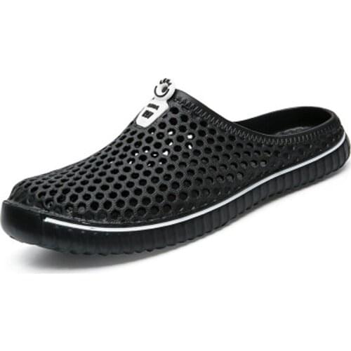 2020 Men Beach Shoes Breathable Outdoor Hole Shoes Men Slipper Fashion Couples Casual Summer Sandals Non-slip Slides Size 36-45