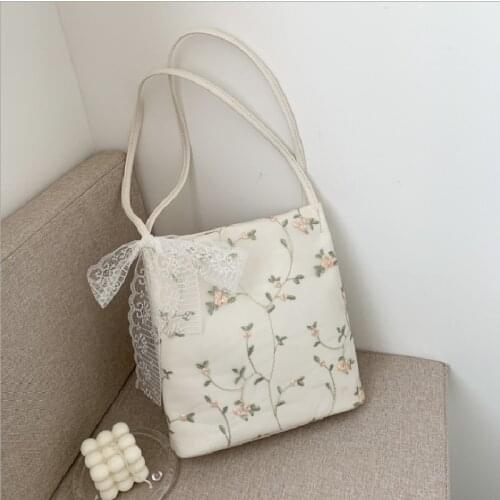 Women Shoulder Bags Retro Lace Floral Embroidery Underarm Bag Ladies Designer Handbags Large Capacity Tote Bag Сумка Женская