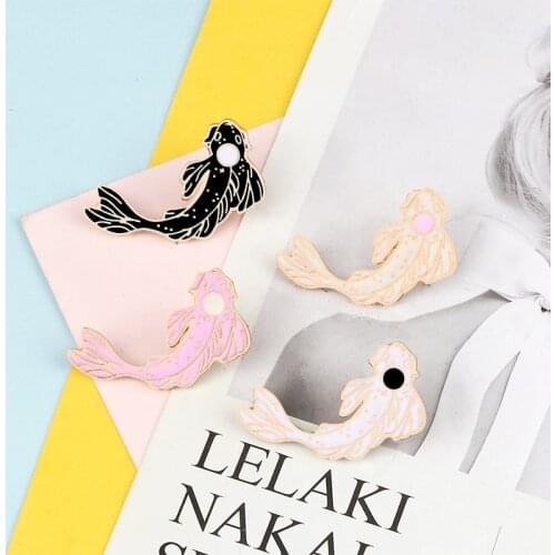 Lucky Pink White Black Koi Brooches Cute Goldfish Enamel Pin Denim Shirt Bag Lapel Pins Animal Fish Badges Gifts Friends Jewelry