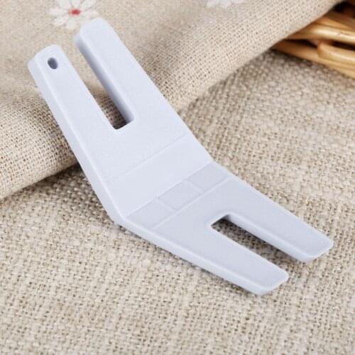 2pcs Button Clearance Plate Plastic Reed fit Husqvarna Viking Sewing Machines groups 1-7 Place Presser Feet Tool 3.5*3.5*2.5cm