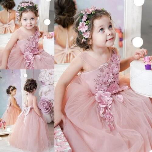 2021 Cute Flower Girl Dresses For Wedding Jewel Neck Lace Floral Appliques Tiered Skirts Girls Pageant Dress A Line Kids Birthda