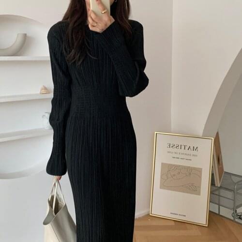 Alien Kitty O-Neck French Elegant Retro Black Dress Pleated 2020 Sheath Women Flare Sleeves Soft Chic Fashion Solid Long Autumn