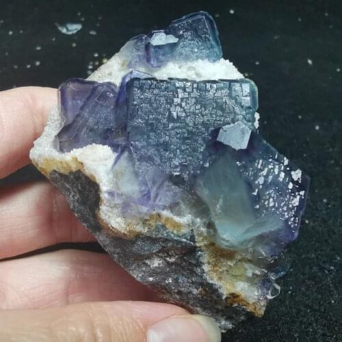 140.7gNatural rare blue-green fluorite mineral crystal specimen degaussing geology teaching home decoration collection ornaments