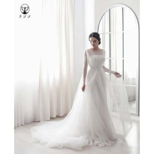 Simple but Elegant Robe De Mariee Boat Neck Lace Long Sleeve Pleated Tulle Floor Length Wedding Dresses