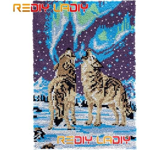 Latch Hook Rug Kits Howling Wolves Plush Wall Hanging DIY Carpet Rug Chunky Yarn Arts Cushion Crocheted Floor Mat Hobby & Crafts