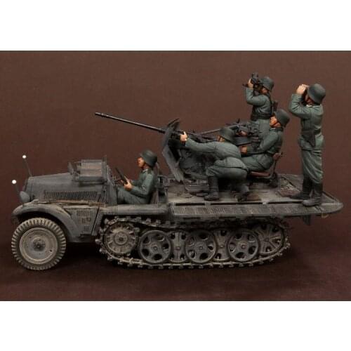1/35 Scale Unpainted Resin Figure Crew for Sd.Kfz. 10fur 2cm Flak 3. 5 figures GK figure