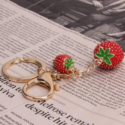 1PC Strawberry Red Keychain Keyring For Women Girl Jewelry Simulated Fruit Cute Car Key Holder Keyring Best Friend