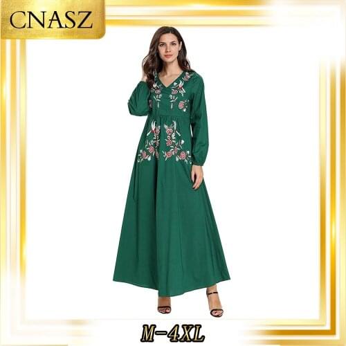 Muslim Dress Women Large Size Autumn Moroccan Kaftan Green Ethnic Embroidered V-neck Arabian Musulman Femme Dress