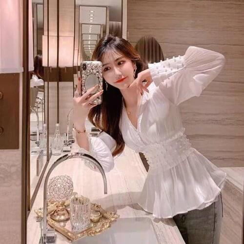 2021 New Elegant V-neck Ruffle Cropped Blouse Women White Polka Dot Buttons Chiffon Shirt Ladies Boho Lantern Sleeve Slim Top