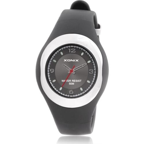 New Fashion Women Sports Watches Waterproof 50m Outdoor Fun Simple Quartz Watch Swimming Diving Wristwatches Montre Femme