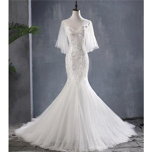 2020 New Designs Wholesale Small Train O-Neck Puff Sleeve Backless Lace Vintage Trumpet Wedding Gown Dress Bridal Mermaid