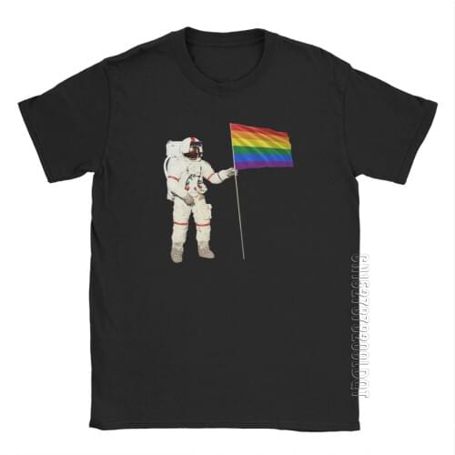 Moon Landing Pride Gay Vintage T Shirts For Men Astronaut Lesbian LGBT Male Tshirt Oversize Basic Tees Cotton O Neck T-Shirt