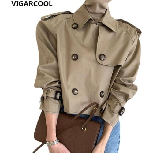 Autumn retro lapel design sense windbreaker double-breasted loose long-sleeved short Korean style windbreaker Jacket Female 2021
