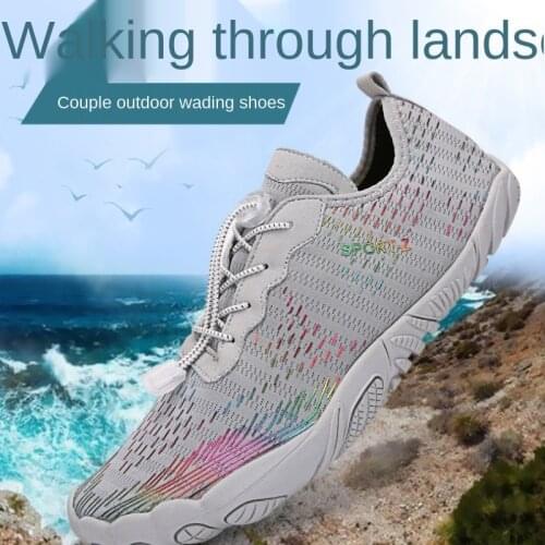 Mens Shoes New 2021 Fashion European and American Men Upstream Womens Beach Swimming Sports Couple Outdoor Leisure Wading Shoes