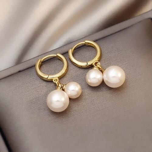 Womens Earrings Hoop Pearl Pendant Ear Stud Luxury Woman Accessories Fashion Vintage Fine Womens Earring Jewelry Piercing