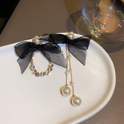 Elegant Simulated Pearl Velvet Bow Dangle Earrings for Women Romantic Black White Color Crystal Earrings for Girl Korean