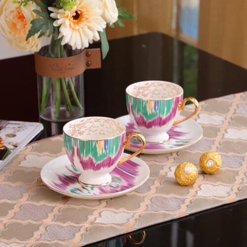 2021 New Arrvial Red Coffee Cup Set with Orange Box Bone China Porcelain Luxury Wedding Birthday Gift Kitchen Decor