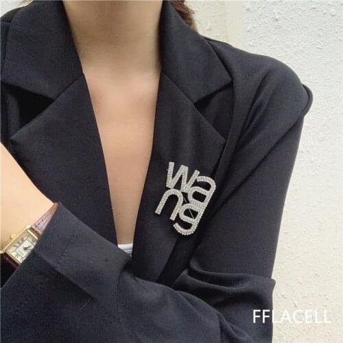 2020 Nieuwe Mode Metalen Brief Broche Persoonlijkheid Letters with diamonds Luxe Broche Voor Vrouwen Accessoires Sieraden