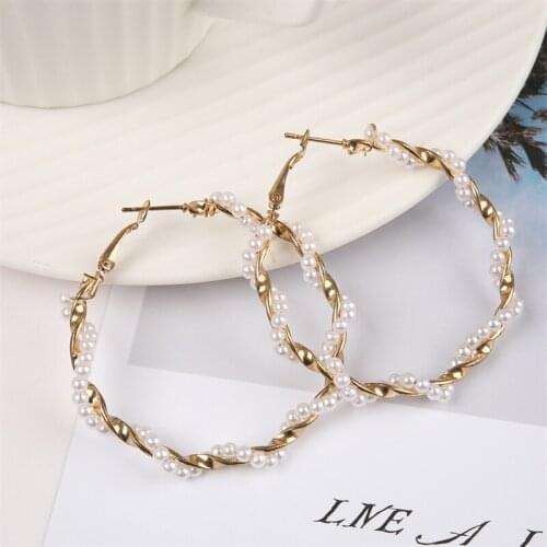 CHUNSHI EMO White Pearl Hoop Earrings New Trendy Exaggerated Pearl Temperament Big Ear Hoop Female Port Style Earrings Jewelry