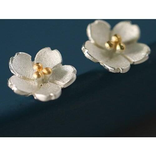 Fashion 2020 Japan Romantic Cherry Blossoms Design Stud Earrings For Women Elegant Flower Ear Piercing Earring Party ewelry