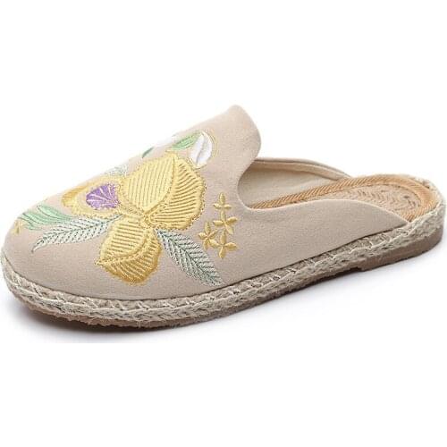 Hot fashion 2020 womens shoes embroidery national style cloth shoes hand made sandals