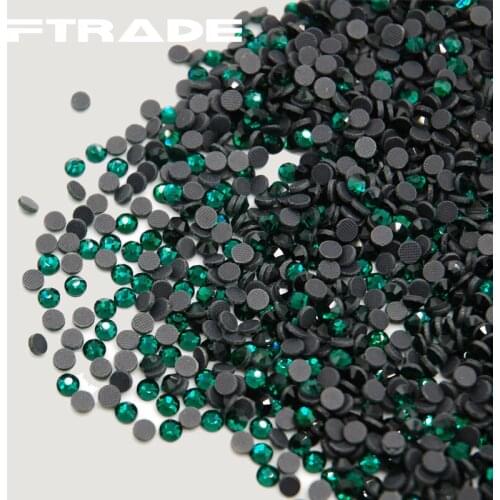 Emerald/Dark Green Color lron On Hot Fix Rhinestones Strass Flatback Hotfix Crystal Stones Glass Beads For Wedding